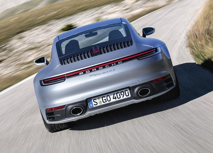 Spredaj je avto zdaj 4,5 centimetra širši, zadaj pa bo postal enako širok ne glede na različico avtomobila.  | Foto: Porsche