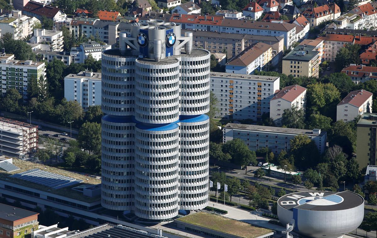 BMW Munchen | München je tudi dom družbe BMW, ki ima svoj prepoznavni štiridelni stolp blizu nekdanjega olimpijskega parka. | Foto Reuters