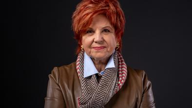 Majda Širca: Bremena zgodovine