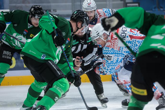 Fehervar : HK Olimpija | Olimpija je na prvi tekmi s Fehervarjem zmagala po kazenskih strelih. Tokrat je izgubila. | Foto Attila Soós