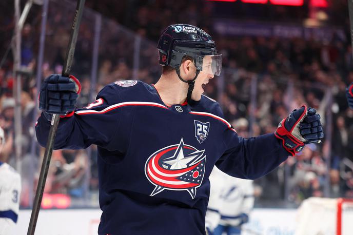Charlie Coyle | Charlie Coyle je k zmagi Columbus Blue Jackets prispeval tri gole. | Foto Reuters