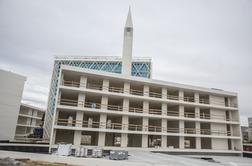 Kaj bo z ljubljansko džamijo, ki jo je financiral Katar?