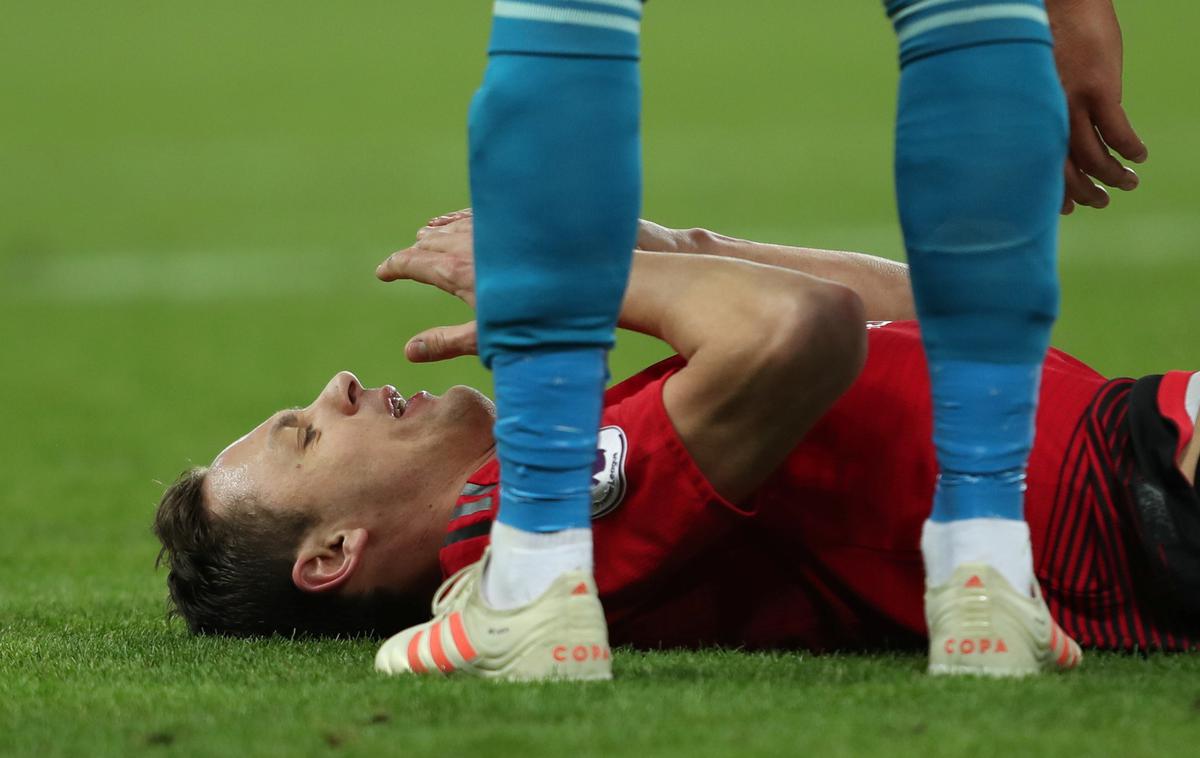 Nemanja Matić | Nemanja Matić nekaj časa ne bo mogel pomagati soigralcem pri Manchester Unitedu. | Foto Reuters