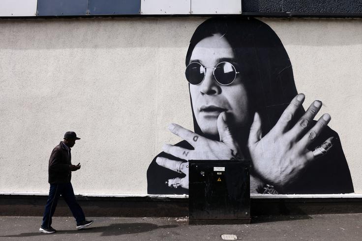 Ozzy Osbourne, pogreb, slovo, oboževalci, Birmingham | Foto: Reuters
