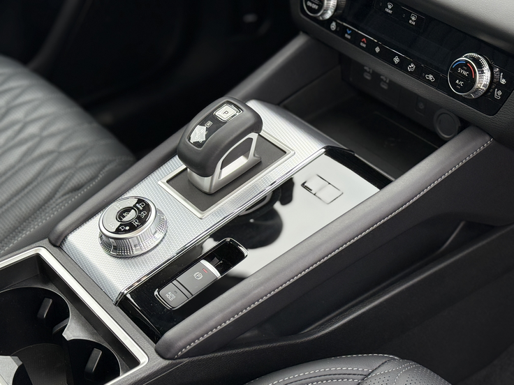 Mitsubishi outlander | Foto: Gregor Pavšič