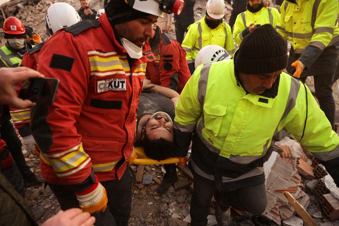 Turčija, reševalci, potres | Foto: Reuters