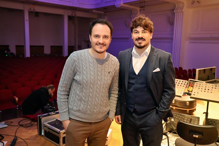 K Modrijanom ga je po srečanju na eni izmed radijskih postaj – po seveda obvezni avdiciji – pripeljal Blaž Švab, s fanti iz zasedbe pa se je Sergije odlično ujel. | Foto: Mediaspeed