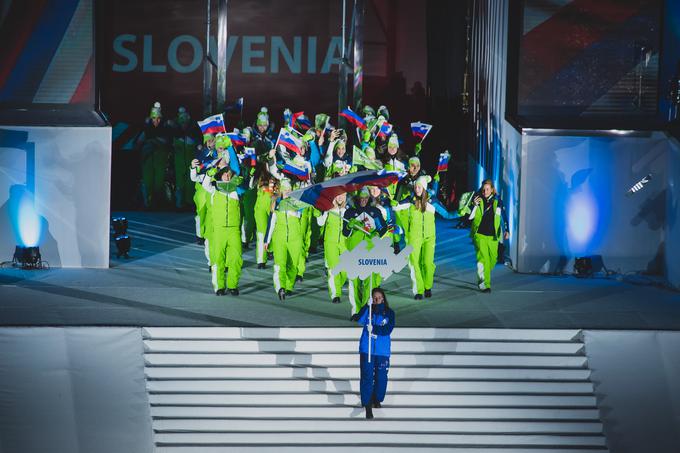 Mladi slovenski športniki na otvoritveni slovesnosti Olimpijskega festivala evropske mladine v Sarajevu februarja 2019. | Foto: 