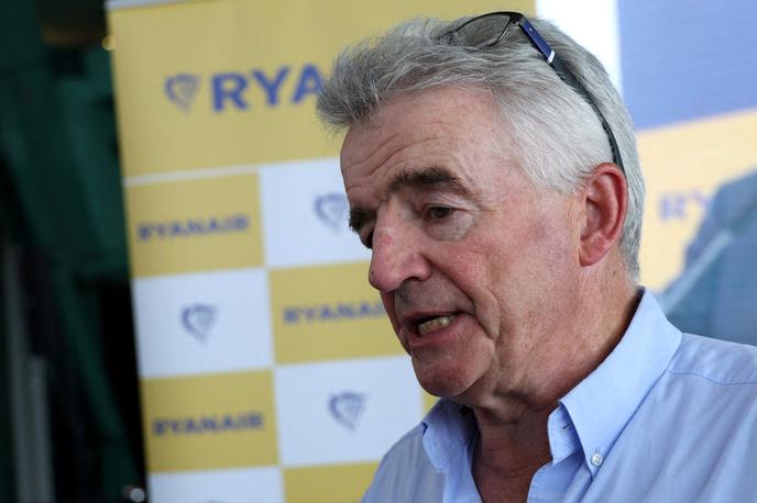 Michael O'Leary | Izvršni direktor Ryanaira Michael O'Leary je za irsko televizijo ITV povedal, da njegova letalska družba razmišlja o odpovedi "od pet do deset odstotkov poletov do maja, junija in julija", če se bo "vojna maja in junija nadaljevala".  | Foto Reuters