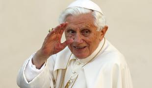 Nekdanji papež: Za pedofilske škandale v Cerkvi je kriva seksualna revolucija