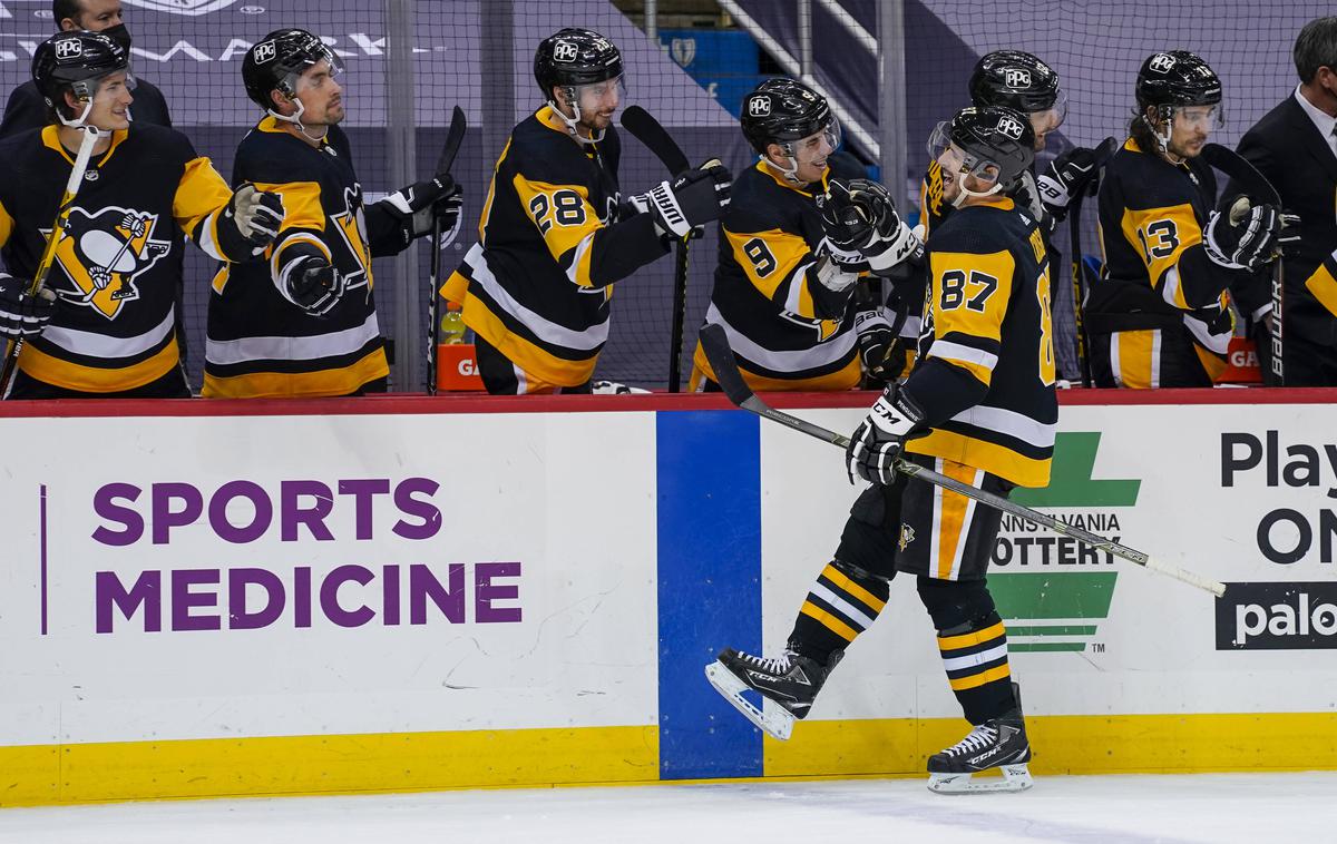 pingvini | Pingvini so na domačem ledu visoko, s 5:1 premagali New York Rangers in slavili še tretjič na zadnjih štirih tekmah. | Foto Guliver Image