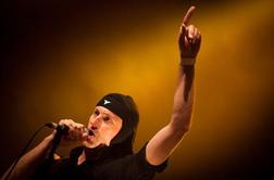 Laibach prihajajo v miru