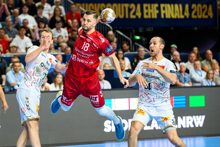 Aalborg Aleksa Vlaha je po remiju z Nantesom osvojil drugo mesto v skupini B in se neposredno uvrstil v četrtfinale lige prvakov. | Foto: Guliverimage