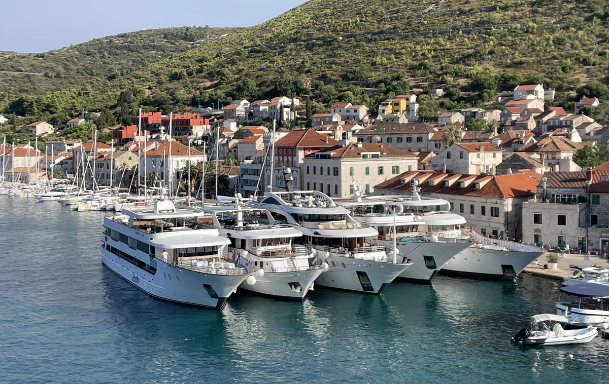 otok Vis Hrvaška | Foto Gregor Pavšič