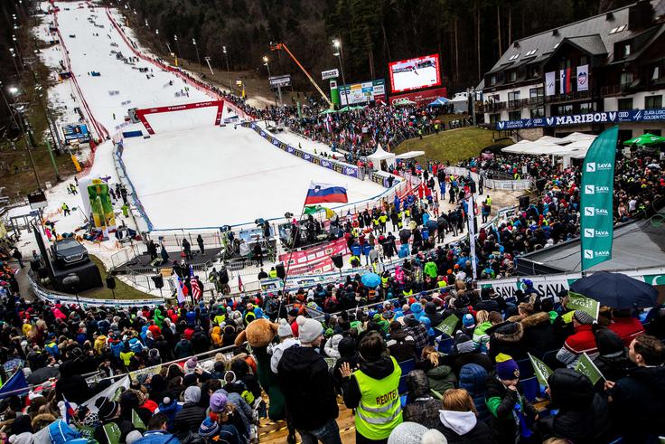 Od vseh desetih sodelujočih evropskih držav v raziskavi Mastercard Index ekonomija športa je želja po nižjih cenah vstopnic za športne dogodke najbolj izražena v Sloveniji. | Foto: Sportida