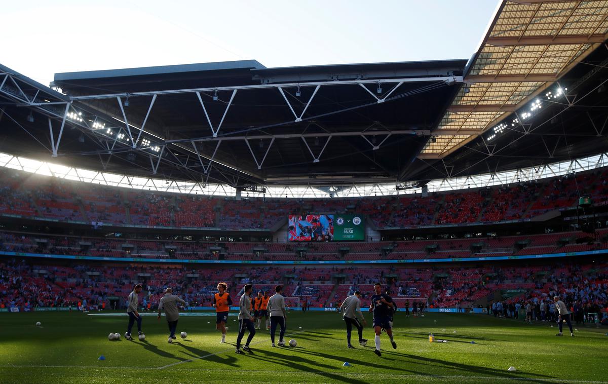 Wembley | Wembley bo na zaključnih tekmah prvenstva lahko sprejel še več naviječev. | Foto Reuters