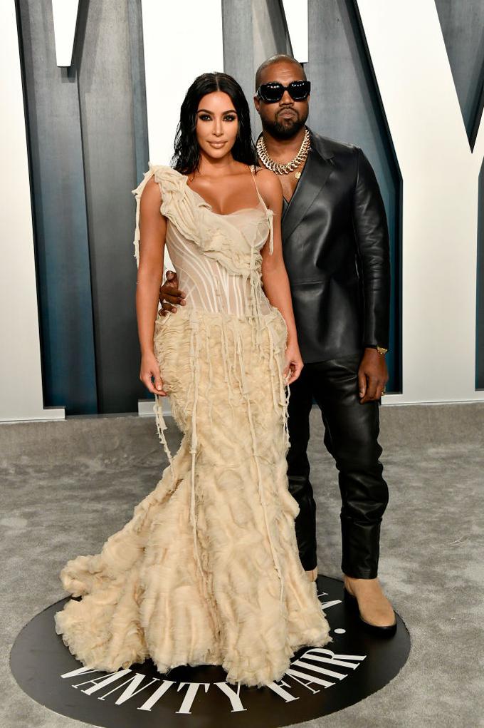 Raper Kanye West je končno pristal na Forbesovi lestvici milijarderjev. Njegovo premoženje, ki ga je zgradil na nepremičninah in športnih copatih, ocenjujejo na 1,3 milijarde dolarjev. | Foto: Getty Images