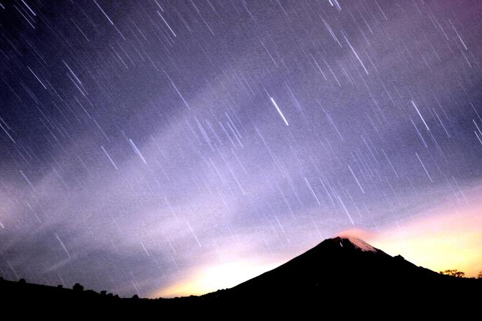 Geminidi | Meteorski roj je viden s prostim očesom, zato za opazovanje ni nujen daljnogled ali teleskop. | Foto Reuters