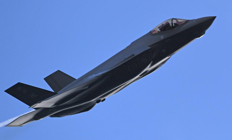 Lahko Američani na daljavo izklopijo letala F-35, ki jih nakupujejo Evropejci?