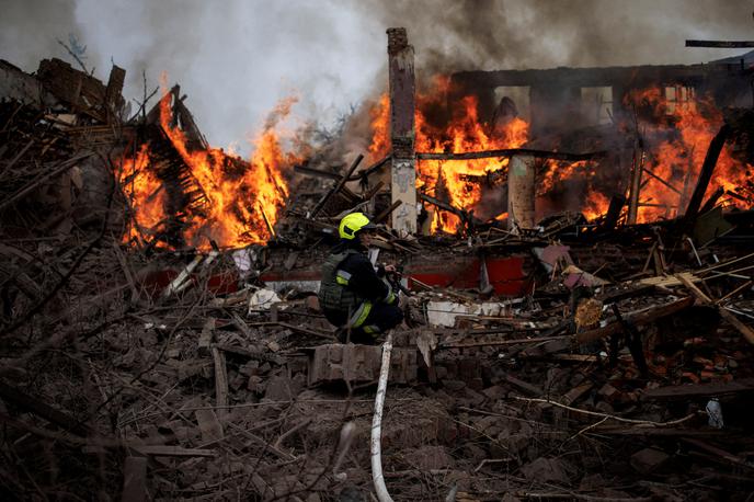 Harkov | V Belgorodu je poškodovanih več kot 20 hiš in daljnovod.  | Foto Reuters