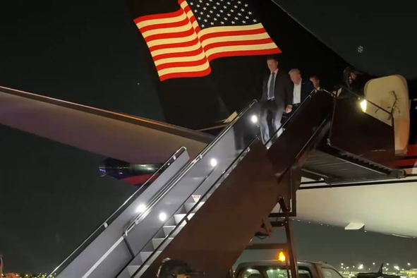Trump nekaj ur po napadu: Nemudoma sem vedel, da je nekaj narobe ... #video
