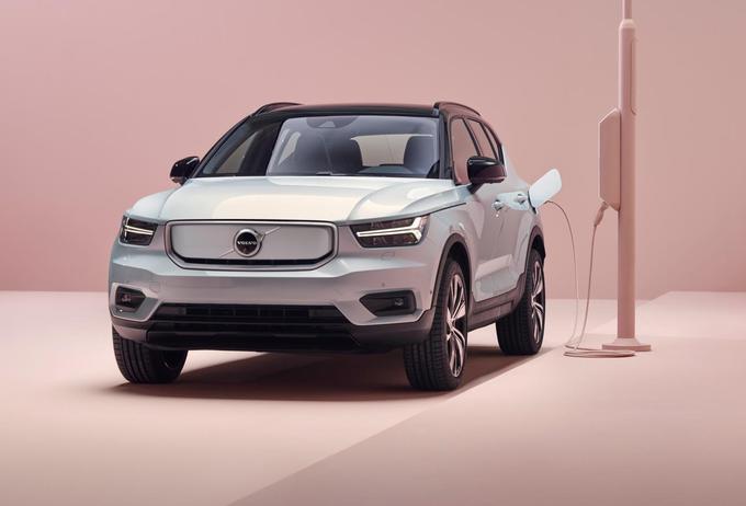 Volvo je postal najčistejši proizvajalec v Evropi, saj je že 4. avgusta dosegel emisijske cilje, ki so jih določili pri Evropski uniji. Kmalu bodo to dosegli tudi pri BMW in Renaultu. | Foto: Volvo