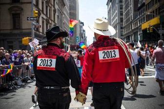Geji in lezbijke enakovredno zastopani