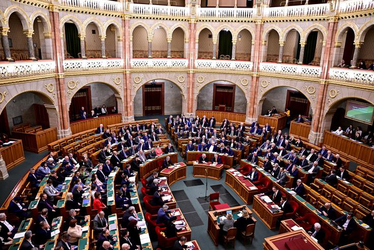 Orban je Švedski in Finski nazadnje med drugim očital, da so njuni politiki ter mediji neupravičeno kritizirali Madžarsko glede spoštovanja pravne države in korupcije. A kot kaže, je glede finskega vstopa zdaj popustil. | Foto: Reuters