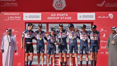 Ekipi Soudal-Quick Step ekipni kronometer, majica vodilnega Plappu