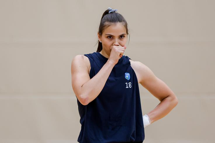 Kapetanka slovenske izbrane vrste Saša Planinšec je po prvi od dveh pripravljalnih tekem proti Belgiji (2:2) v Ljubljani dejala, da dogodka ne želi komentirati. | Foto: Aleš Fevžer