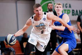 Suverena zmaga Ilirije, Krka ostaja neporažena