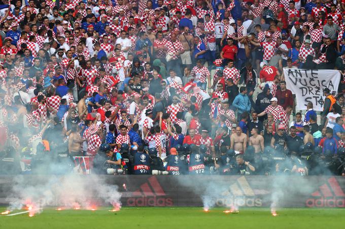 Kakšna kazen bo doletela hrvaško nogometno reprezentanco? Bo izključena s tekmovanja? Bo lahko nastopila v kvalifikacijah za SP 2018? | Foto: 
