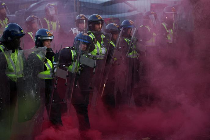 Southampton | Izbruhnili so protesti proti policiji.  | Foto Reuters