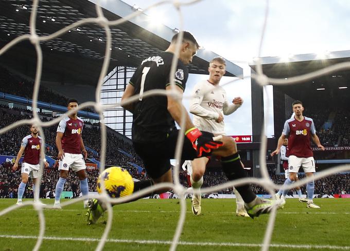 Aston Villa se je želele Unitedu maščevati za poraz v Manchestru, pa ji ni uspelo. | Foto: Reuters