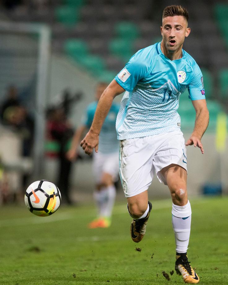 V dresu Slovana v tej sezoni blesti slovenski reprezentant Andraž Šporar. | Foto: Urban Urbanc/Sportida