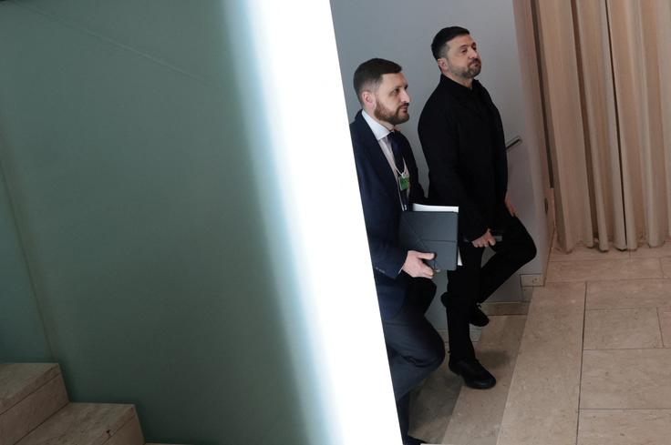 Prihod ukrajinskega predsednika Volodimirja Zelenskega v Davos. | Foto: Reuters