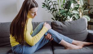 Krči v nogah: kako jih trajno odpraviti s specialistično fizioterapijo?