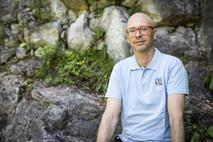 Janez Toni, načelnik Komisije za alpinizem Planinske zveze Slovenije (PZS), alpinistični inštruktor, gorski reševalec Društva GRS Ljubljana.