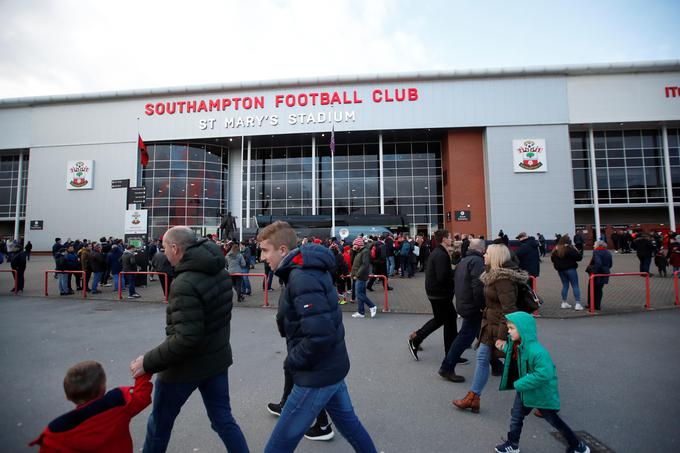 Na štadionu Southamptona včasih še danes prepevajo njegovo ime. | Foto: Reuters
