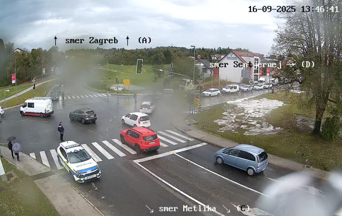 Novo mesto, promet | Avtocesta A2/E61, Karavanke–Ljubljana, priključek Brezje | Foto Prometno-informacijski center