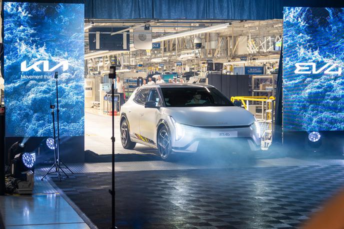 Kia EV4 Žilina | Prvi v Evropi izdelani primerek modela kia EV4 | Foto Kia