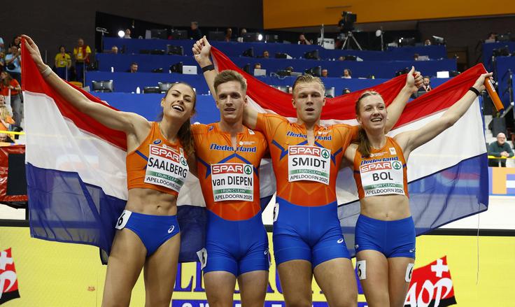Femke Bol in Nizozemska se je veselila zlata. | Foto: Reuters