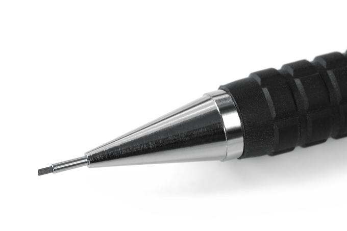 Vsak, ki je že kdaj uporabljal mehanski oziroma tehnični svinčnik, ve, da se konica lahko zlomi zelo hitro.  | Foto: Thinkstock