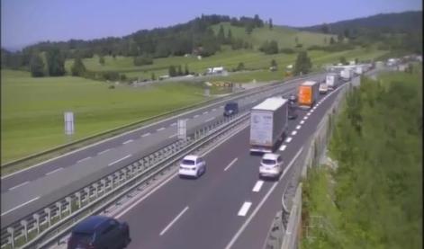 Kaos na primorski avtocesti: proti Ljubljani enourna zamuda