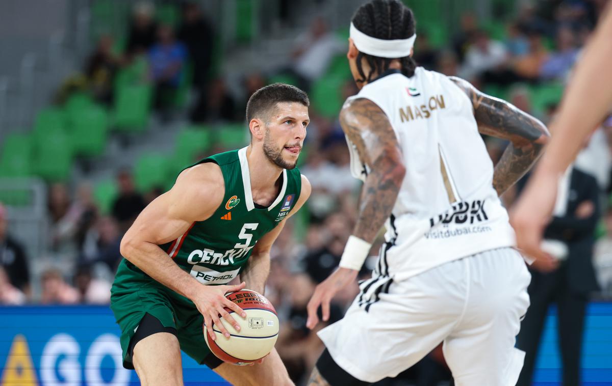 Cedevita Olimpija Aleksej Nikolić | Cedevita Olimpija je klonila proti Dubaju. | Foto www.alesfevzer.com