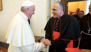 Ameriško Cerkev pretresajo spolne zlorabe, Frančišek v Vatikanu sklical krizni sestanek