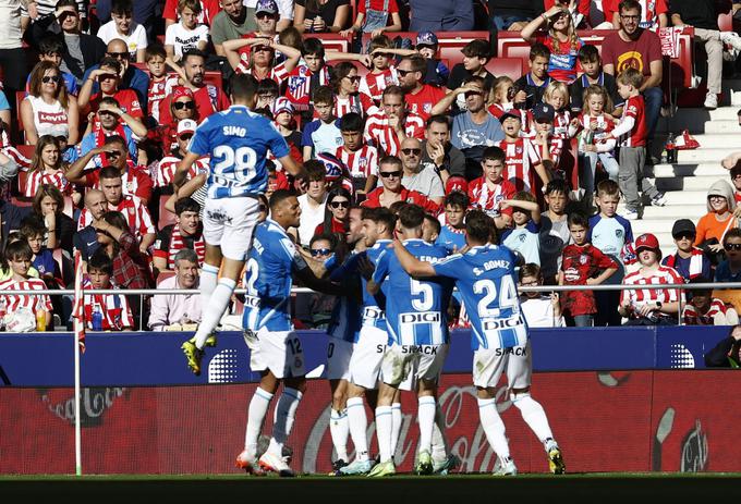 Espanyol je v 62. minuti, čeprav je igral le z desetimi nogometaši, povedel v Madridu. | Foto: Reuters