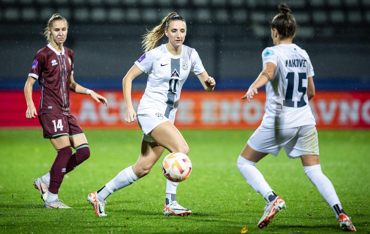 slovenska ženska nogometna reprezentanca Lara Prašnikar | Slovenke so izgubile proti Finski. | Foto Jure Banfi/alesfevzer.com