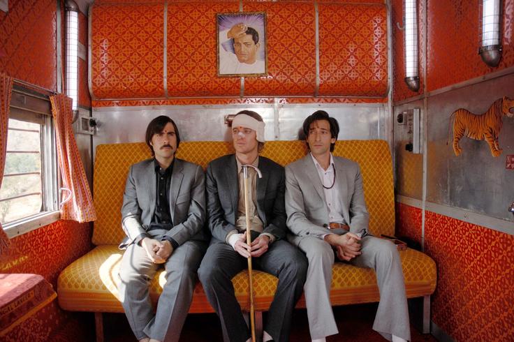 V filmu Darjeeling Limited v glavnih vlogah nastopajo  Owen Wilson, Adrien Brody in Jason Schwartzman. | Foto: Zajem zaslona, YouTube