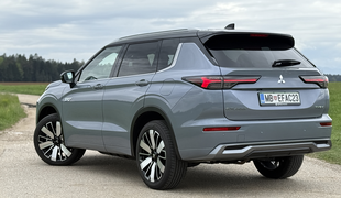 Mitsubishi outlander - je prevečkrat spregledan? Glede na prvi vtis neupravičeno.